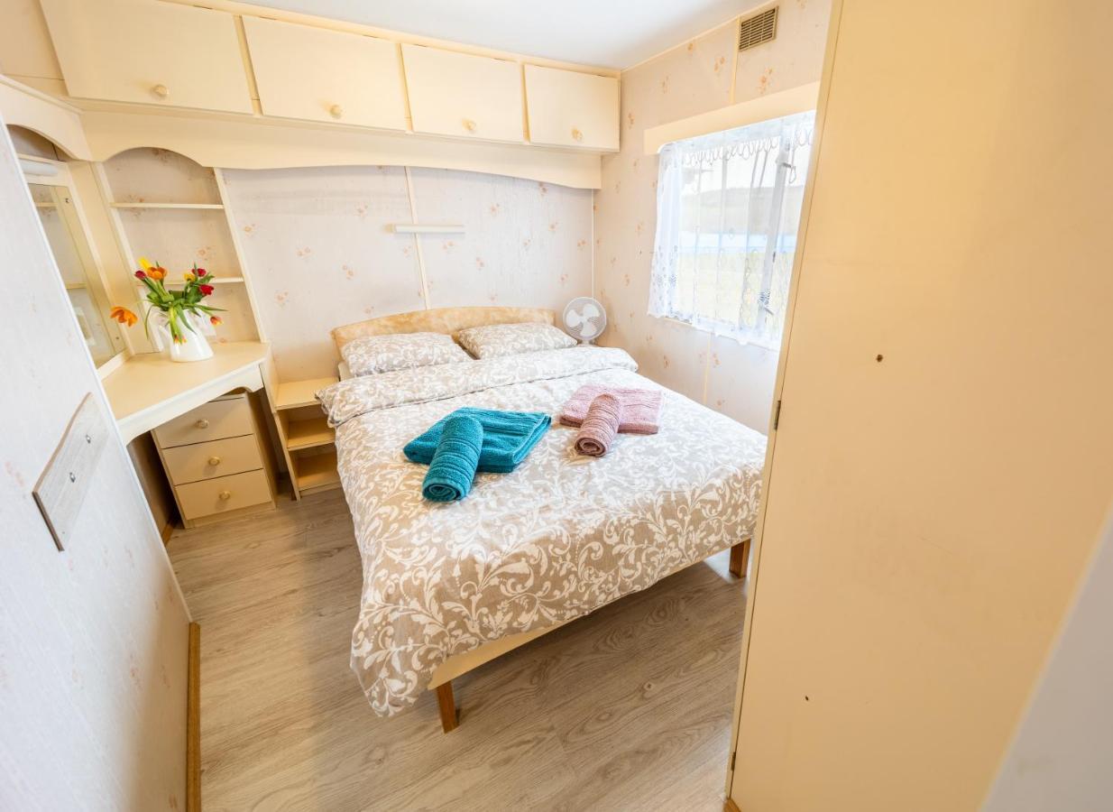 Villa Mobilheim Stella - Vyrovicka Prehrada à Vyrovice Extérieur photo